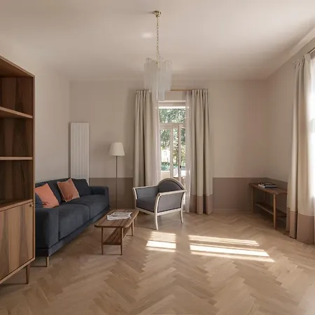 Hotel Helvetia Vintage Suites&breakfast Merano