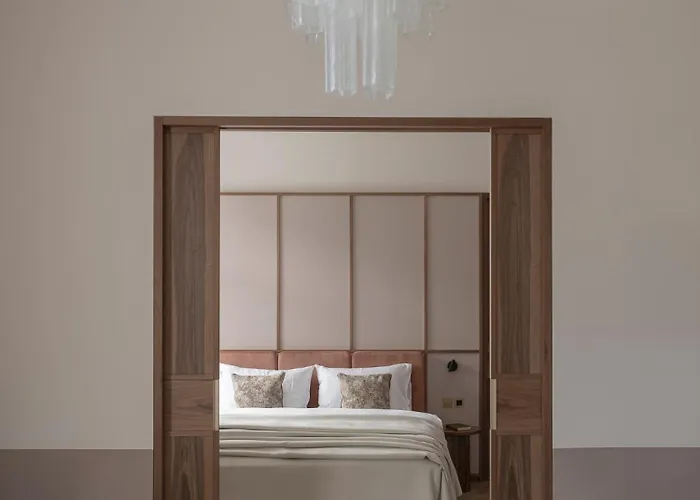 فندق Helvetia 4*